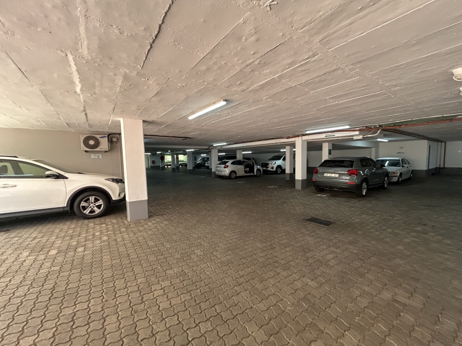 To Let Commercial Property for Rent in Tokai Western Cape
